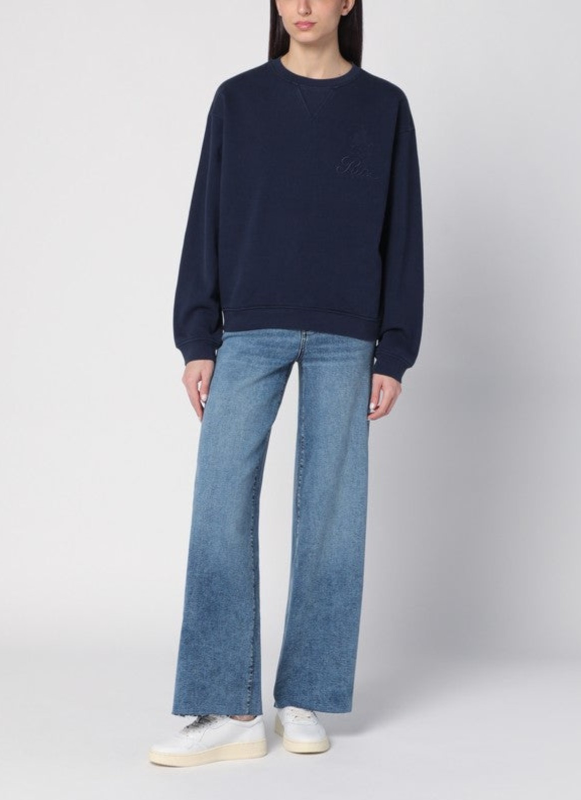 Polished modern outfit featuring FRAME Le Slim Straight Jeans.