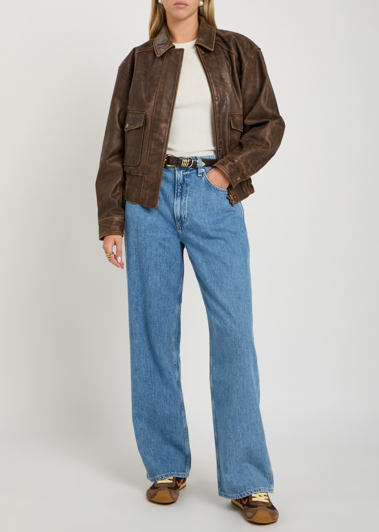 Street style look featuring rag & bone Logan Wide Leg Jeans.