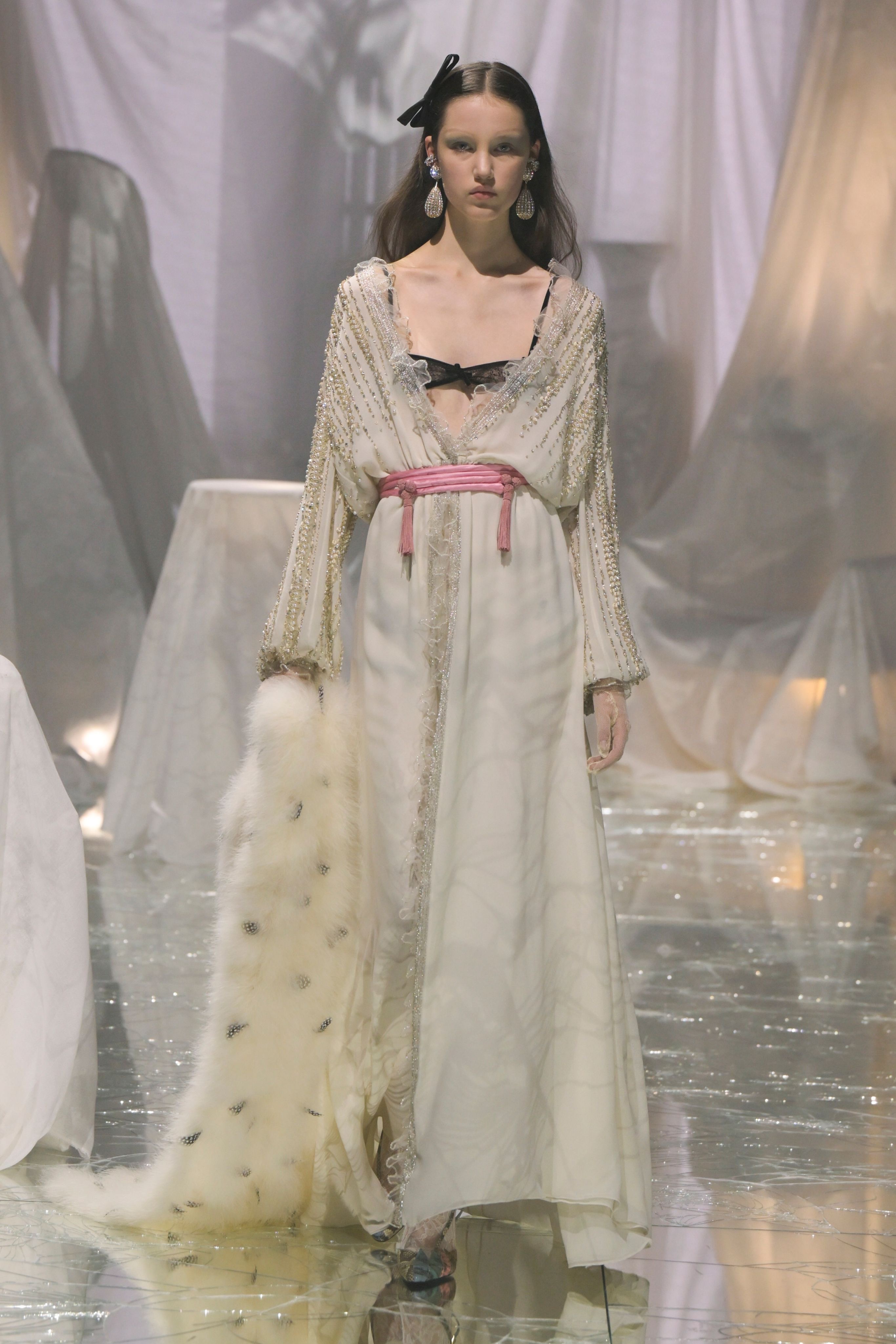 Valentino Spring 2025 Ready-To-Wear  