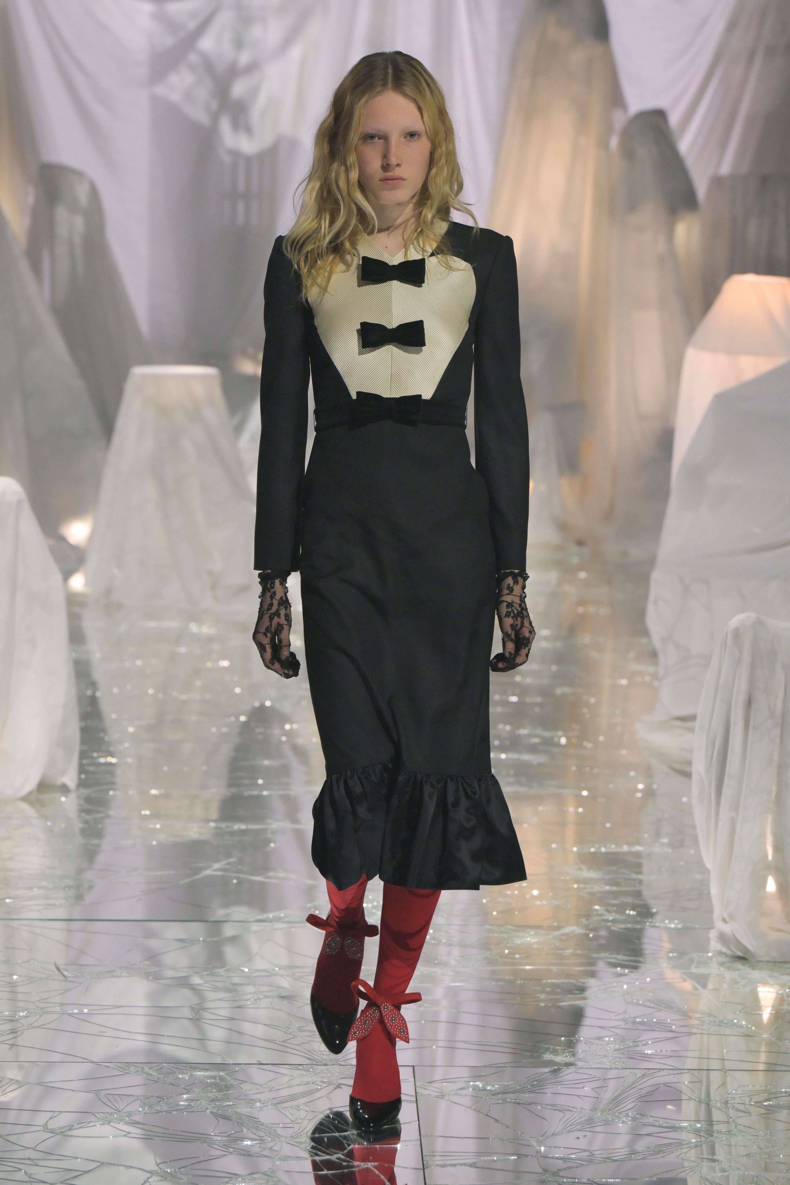 Valentino Spring 2025 Ready-To-Wear  