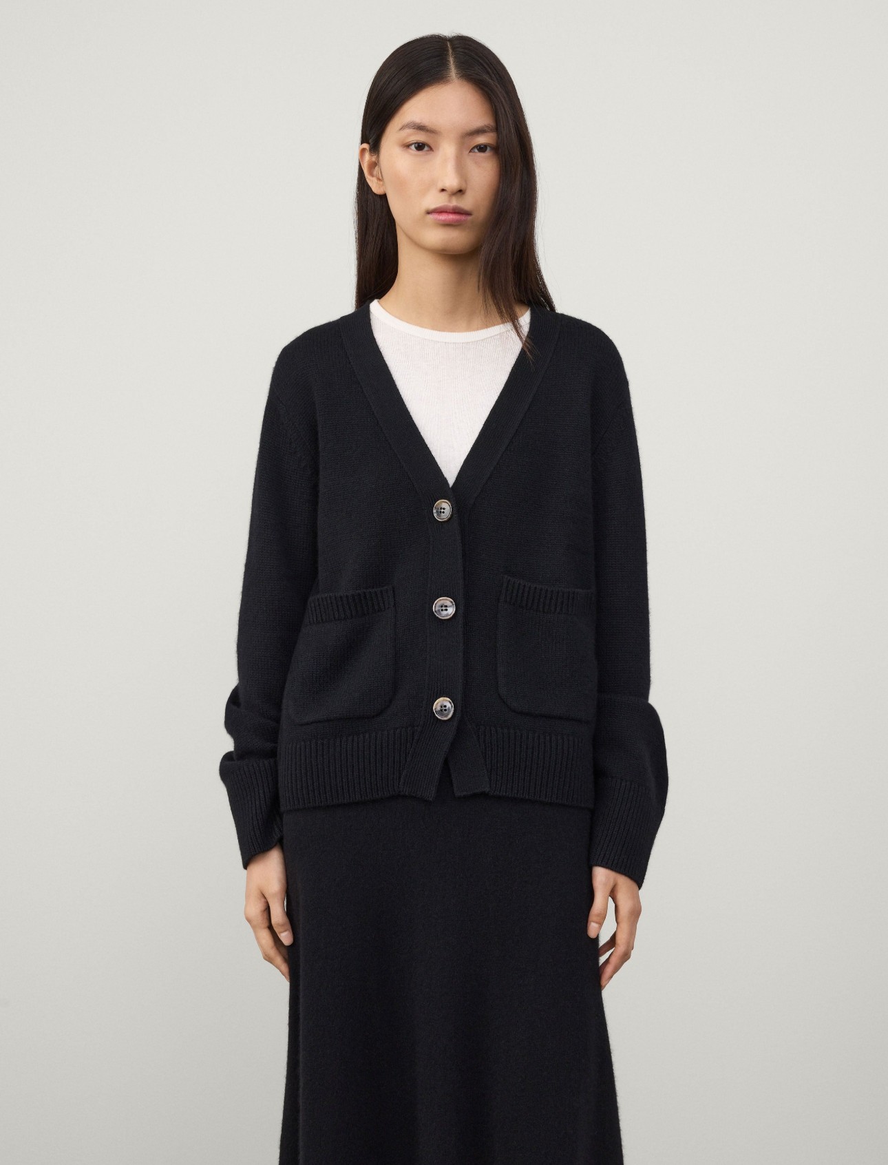 The Lisa Yang Danni Cardigan in a chunky, classic plain knit.