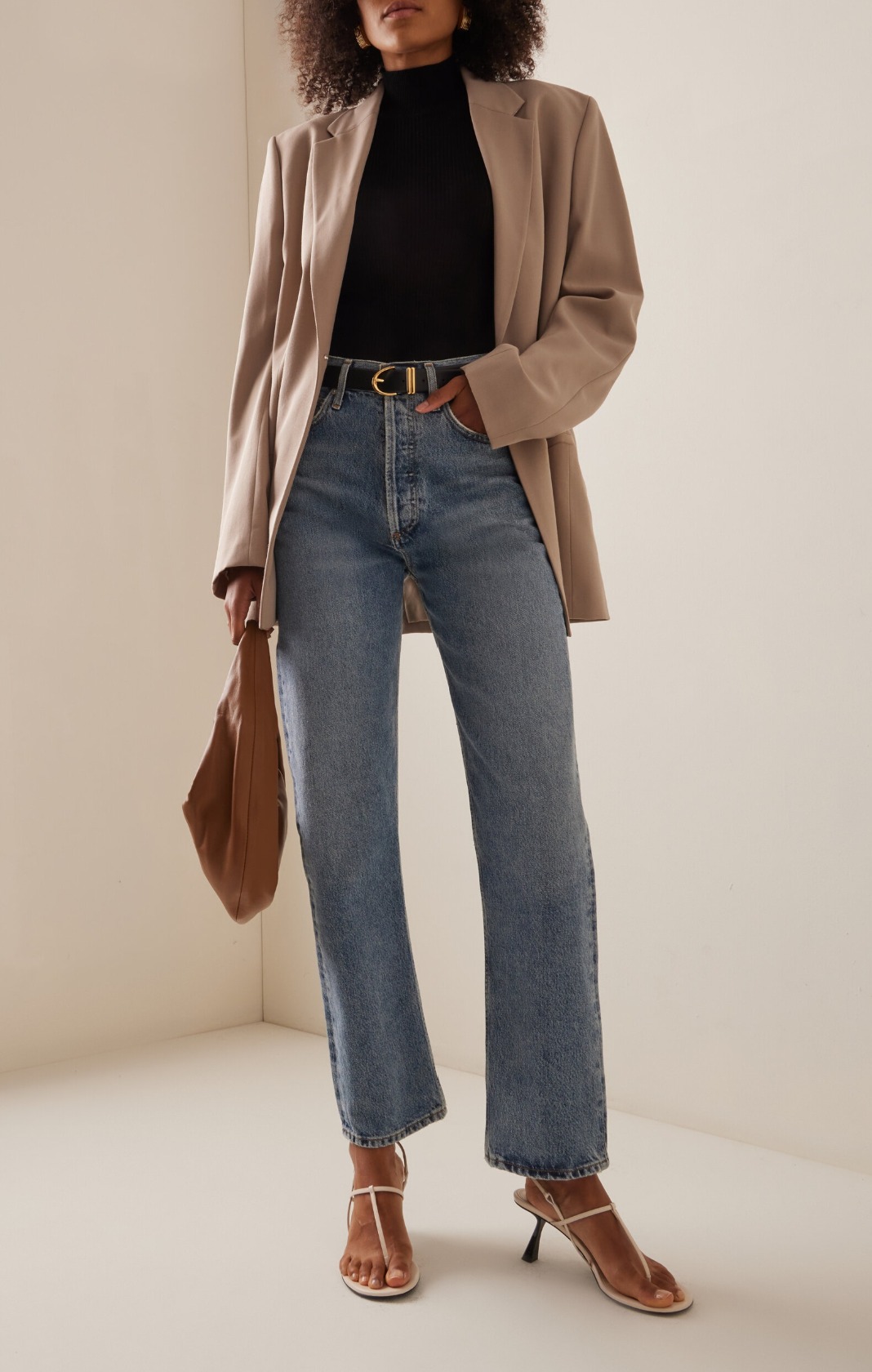 Outfit featuring AGOLDE 90's Pinch Waist High Rise Straight Jeans paired with a tailored blazer.