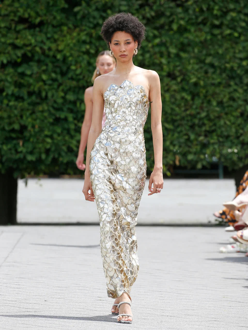 Oscar de la Renta 2025 Pre-Spring Sequin Scallop Column Gown